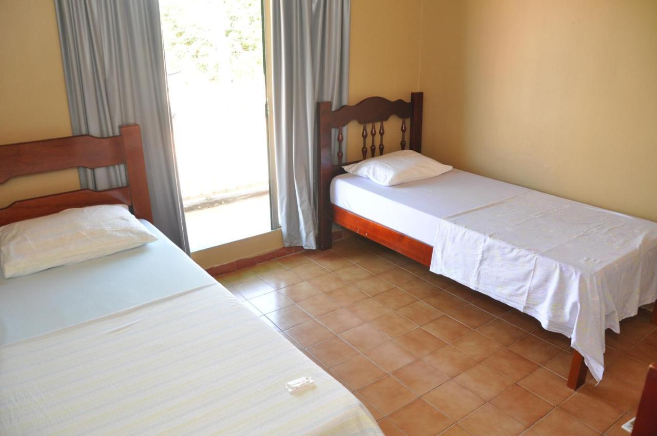 Villas Hotel - Hotel Economico Alta Floresta Bagian luar foto